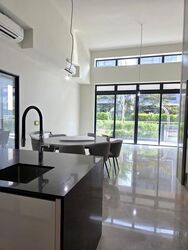 Belgravia Ace (D28), Terrace #604427031